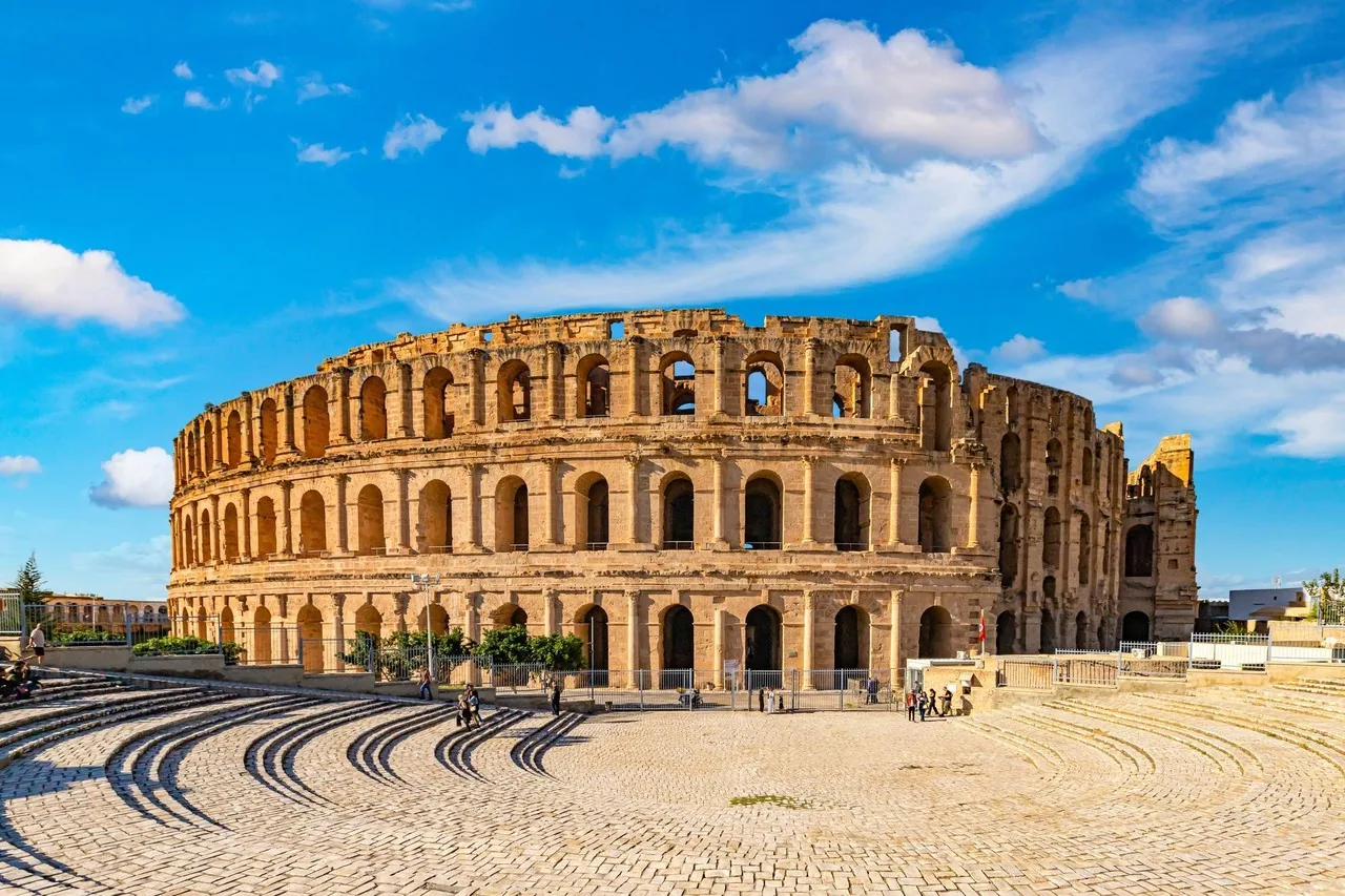 El Djem Express : arène romaine et expérience locale