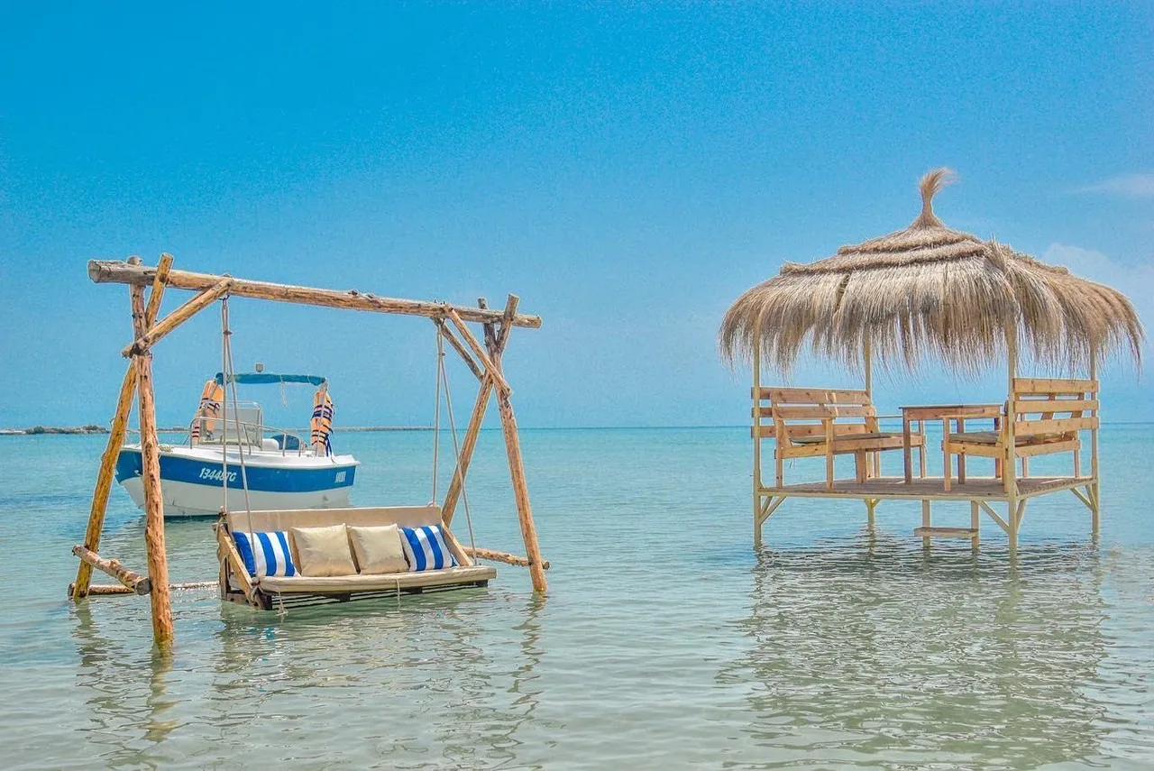 Ghar El Melh : excursion à la plage de Coco avec transfert en bateau