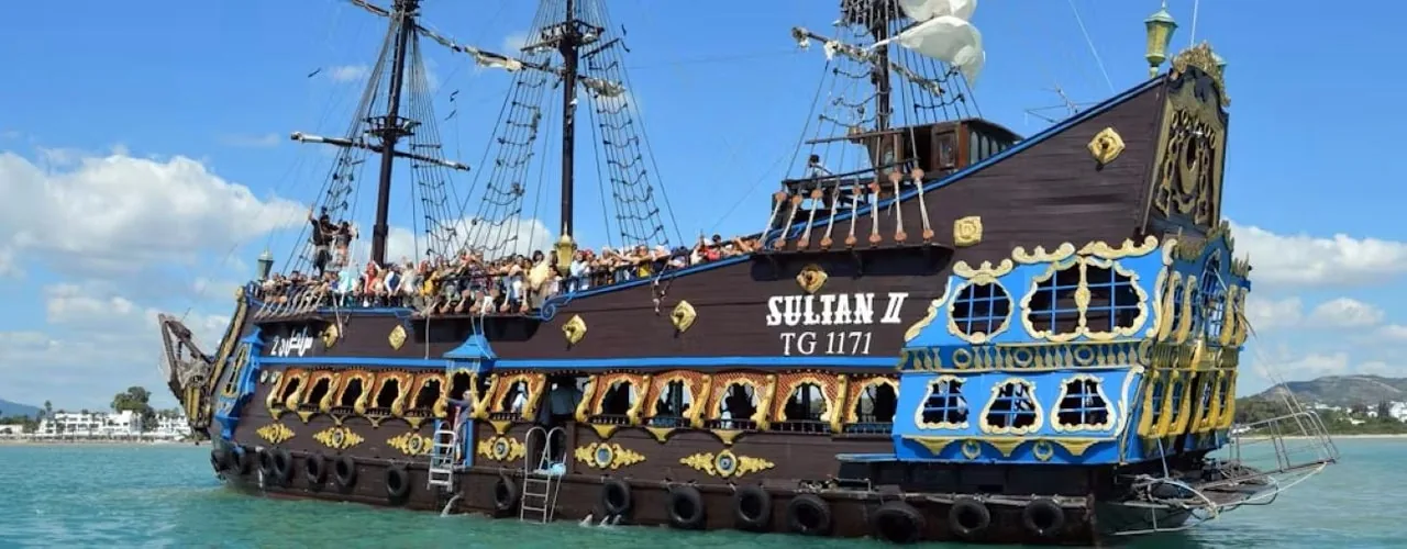 Sousse : croisière avec spectacle, baignade et prise en charge