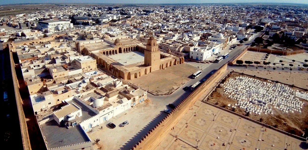 Visite culturelle d'une demi-journée à Kairouan : médina, mosquée et dégustation