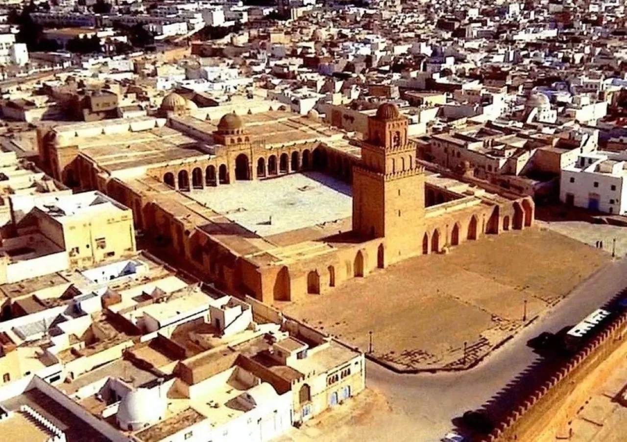 Visite culturelle d'une demi-journée à Kairouan : médina, mosquée et dégustation — photo 4